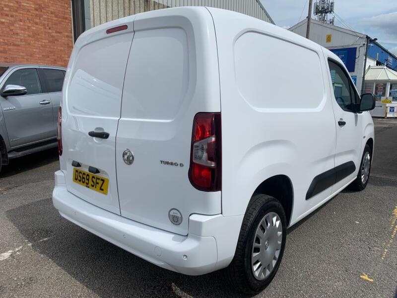 VAUXHALL COMBO