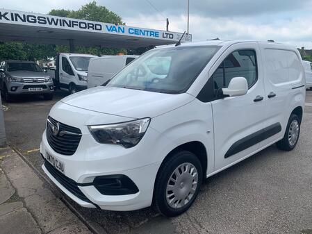 VAUXHALL COMBO 2021 (70) Vauxhall COMBO CARGO 2300 1.5 Turbo D 100ps L1 H1 Sportive Van